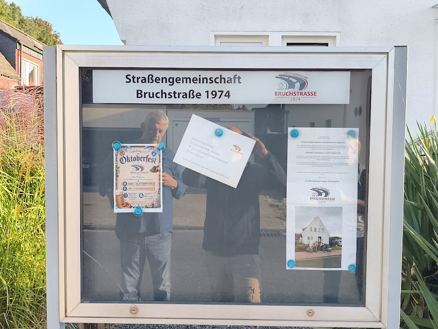 Ein neuer Schaukasten f&uuml;r unsere Bruchstrasse