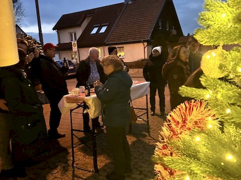 Weihnachtsbaum schm&uuml;cken 2024